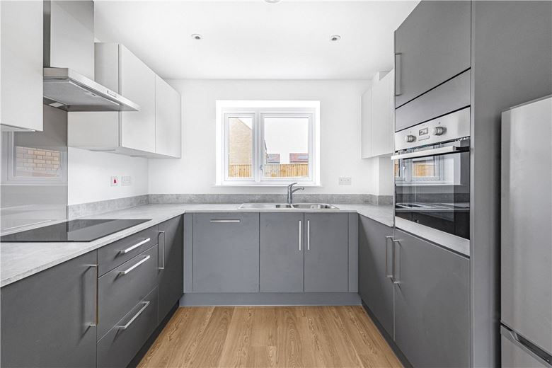 3 bedroom house, Minna Frances Close, Oxford OX2 - Let Agreed