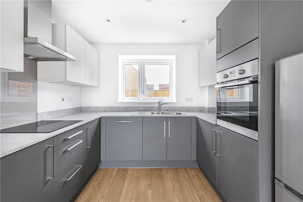 3 bedroom house, Minna Frances Close, Oxford OX2 - Let Agreed