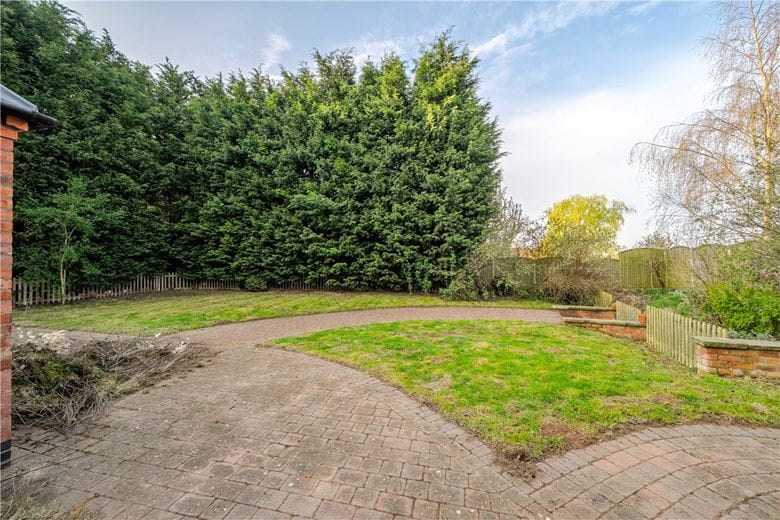 4 bedroom house, Cappers Lane, Lichfield WS14 - Available