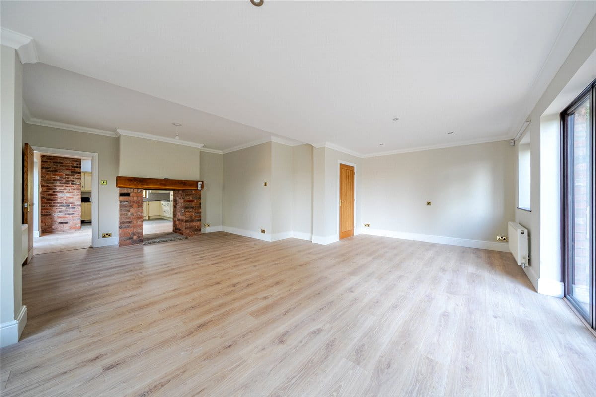 4 bedroom house, Cappers Lane, Lichfield WS14 - Available