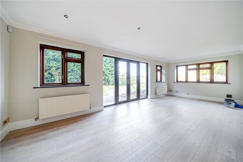 4 bedroom house, Cappers Lane, Lichfield WS14 - Available