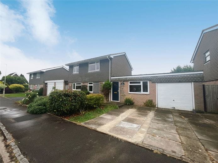 4 bedroom house, Thames Mead, Crowmarsh Gifford OX10 - Available