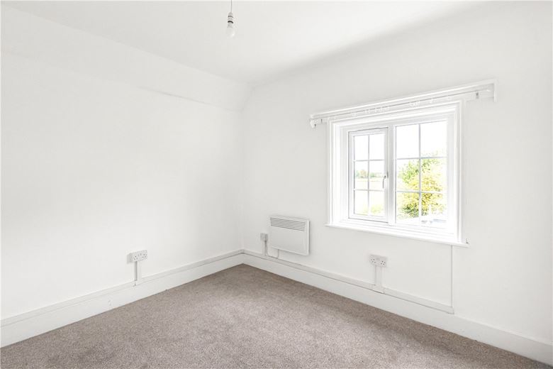 3 bedroom house, Ockendon Road, Upminster RM14 - Available