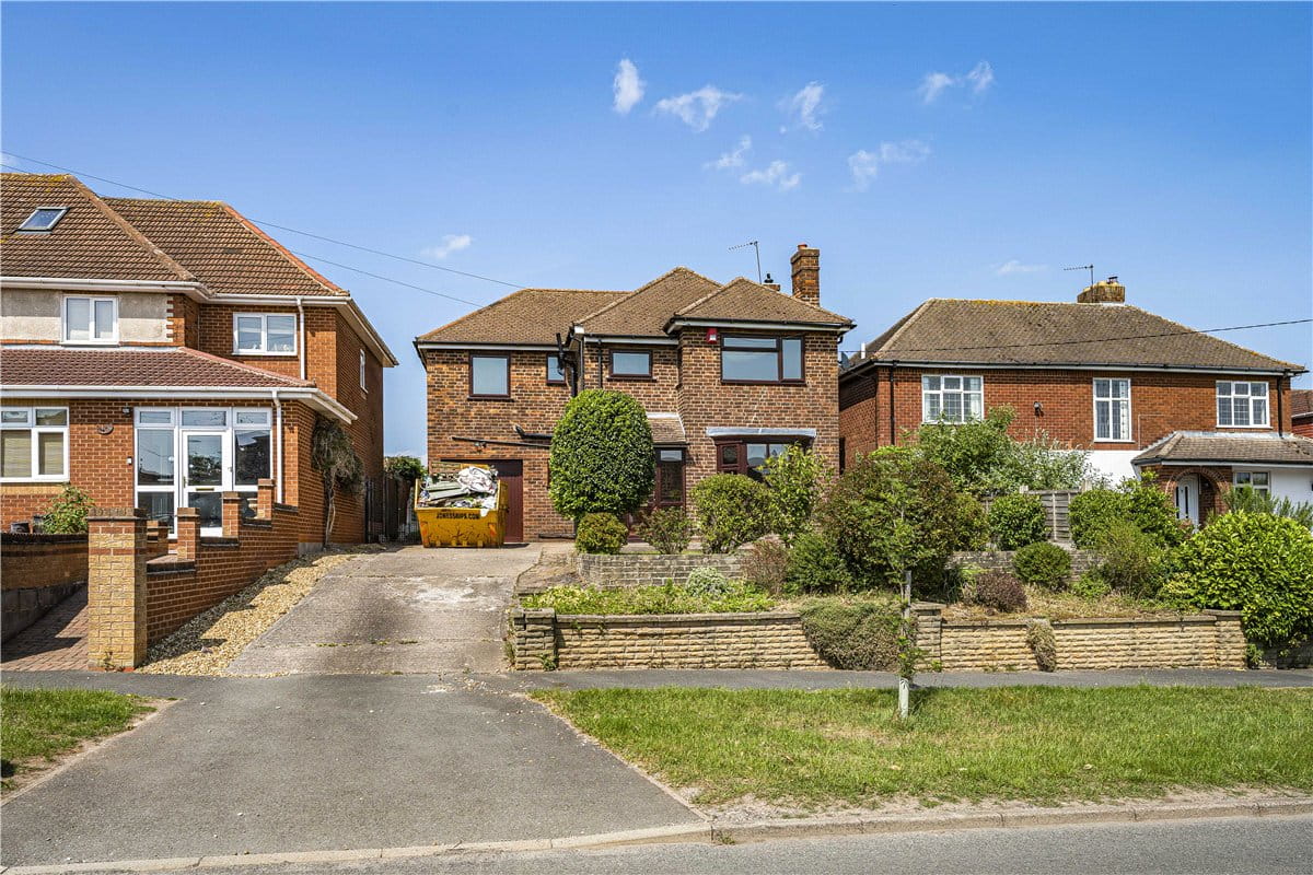 4 bedroom house, Church Lane, Middleton B78 - Available