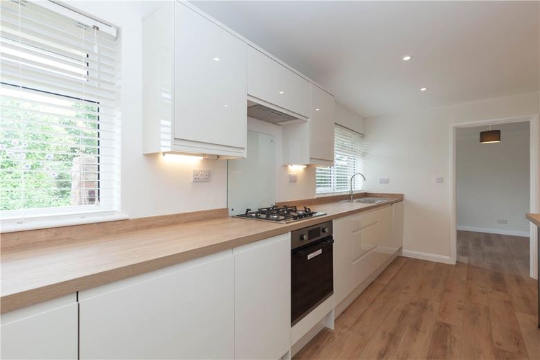 4 bedroom bungalow, Shakespeare Drive, Bicester OX26 - Let Agreed