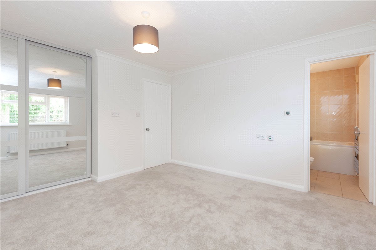 4 bedroom bungalow, Shakespeare Drive, Bicester OX26 - Let Agreed