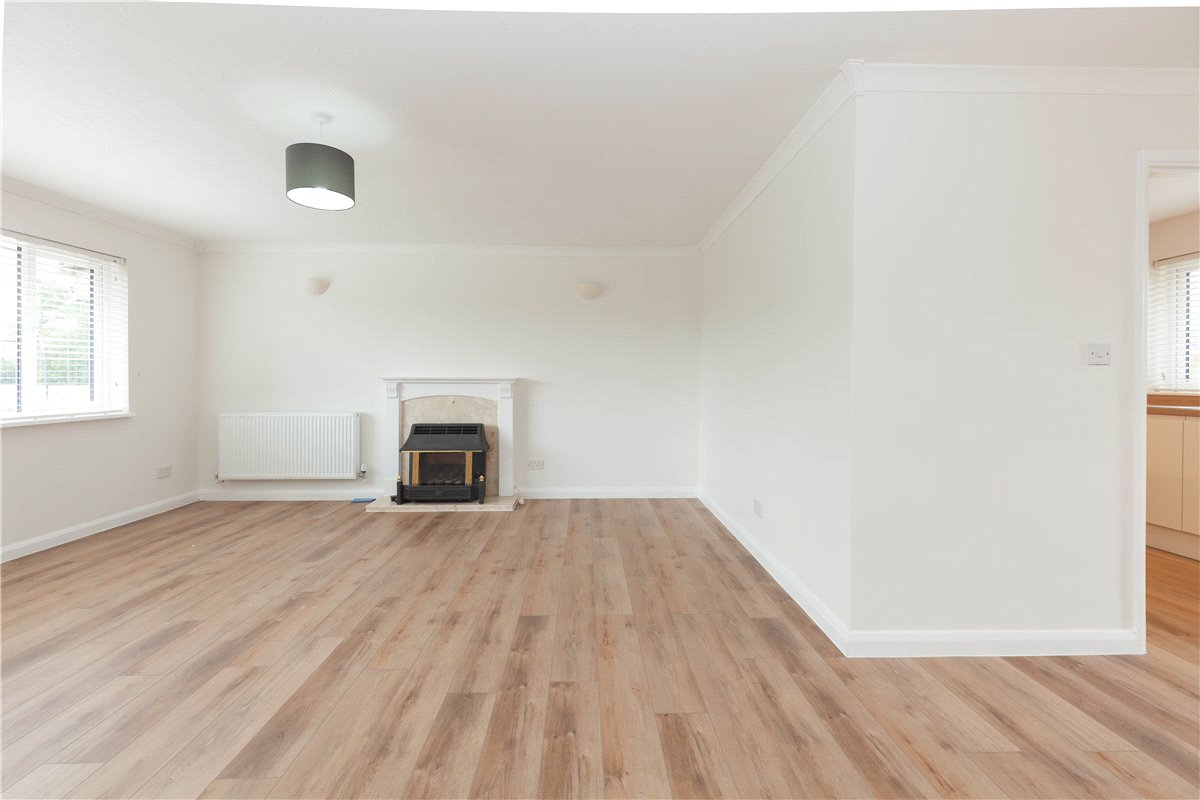4 bedroom bungalow, Shakespeare Drive, Bicester OX26 - Let Agreed