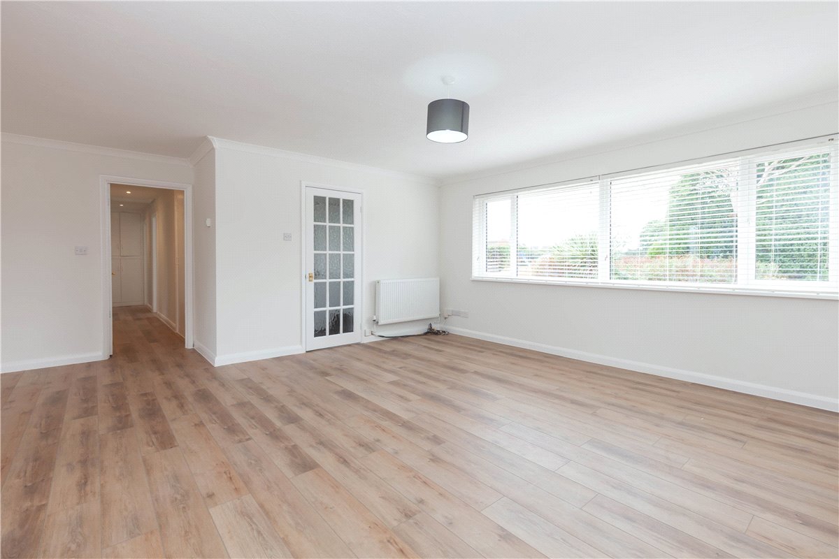 4 bedroom bungalow, Shakespeare Drive, Bicester OX26 - Let Agreed
