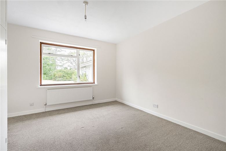 6 bedroom bungalow, Nash Lee Lane, Wendover HP22 - Available