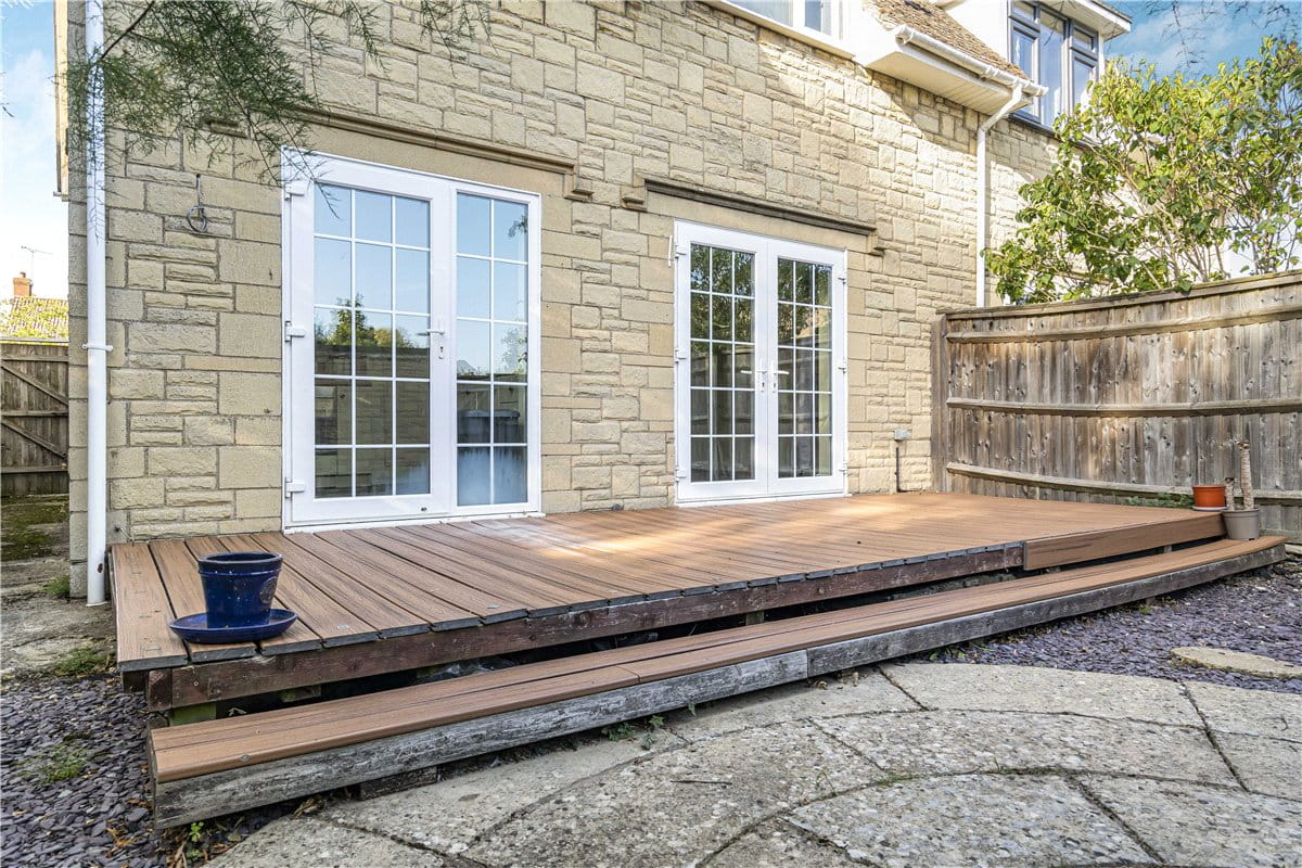 3 bedroom house, Faringdon Road, Southmoor OX13 - Available