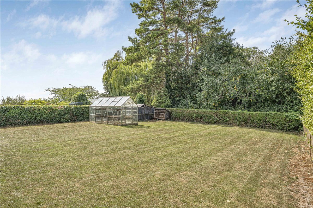 3 bedroom house, Duns Tew Road, Hempton OX15 - Let Agreed