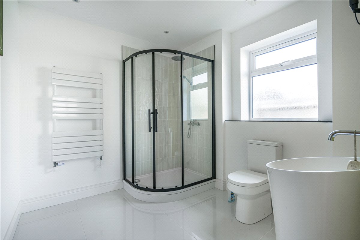 4 bedroom house, New Road, Dinton HP17 - Available