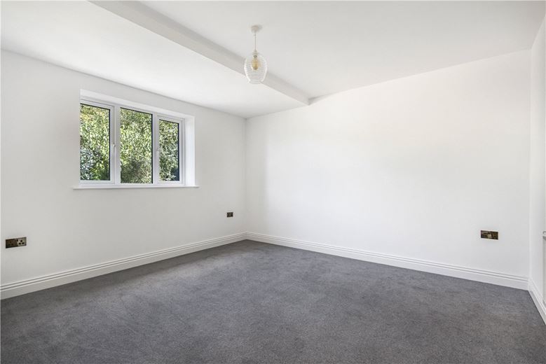 4 bedroom house, New Road, Dinton HP17 - Available