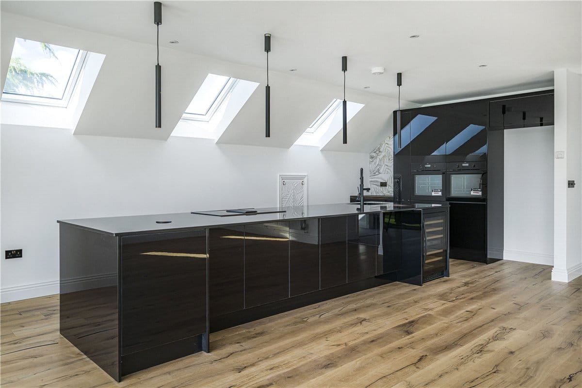 4 bedroom house, New Road, Dinton HP17 - Available