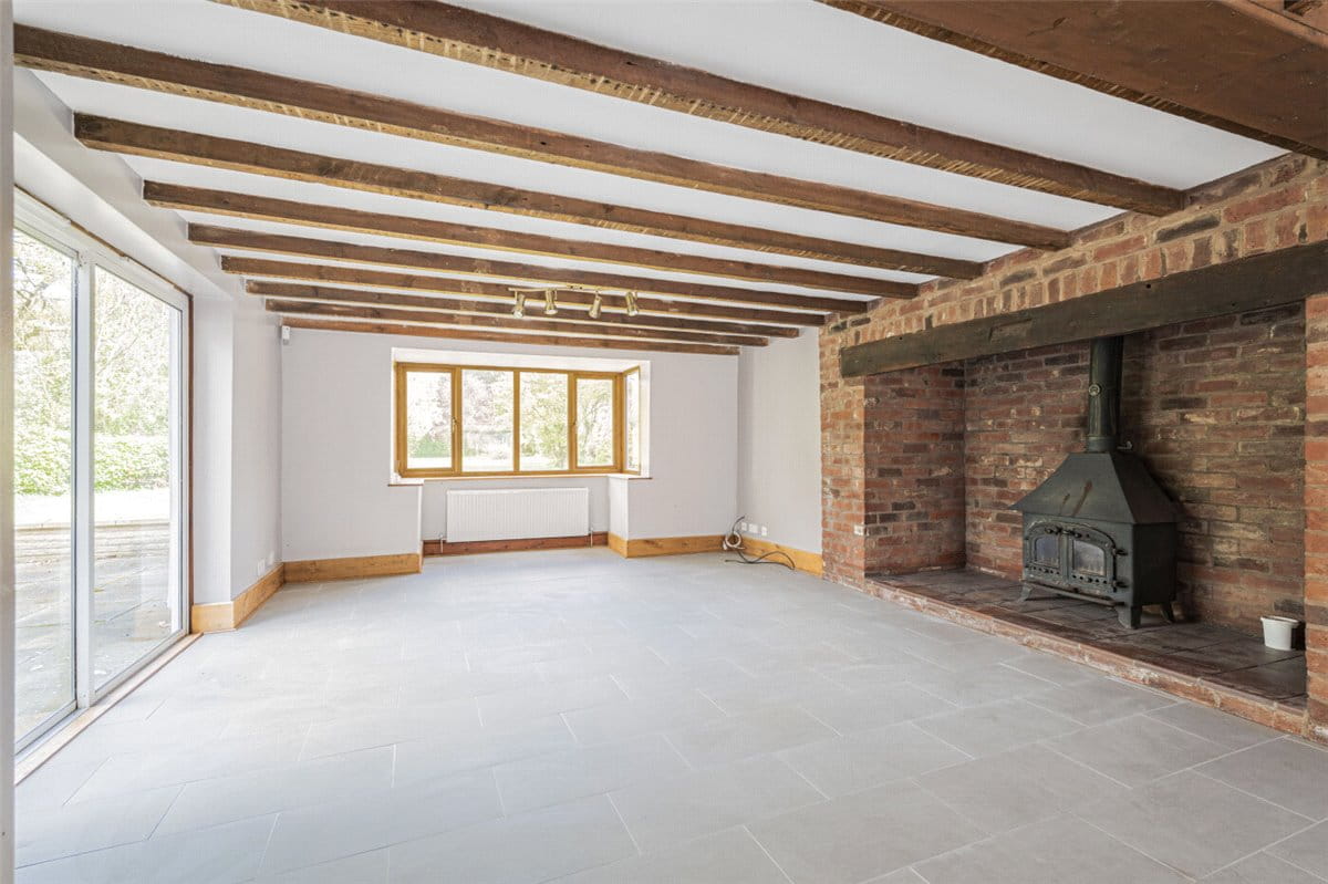 5 bedroom house, Shaw Lane, Kings Bromley DE13 - Let Agreed