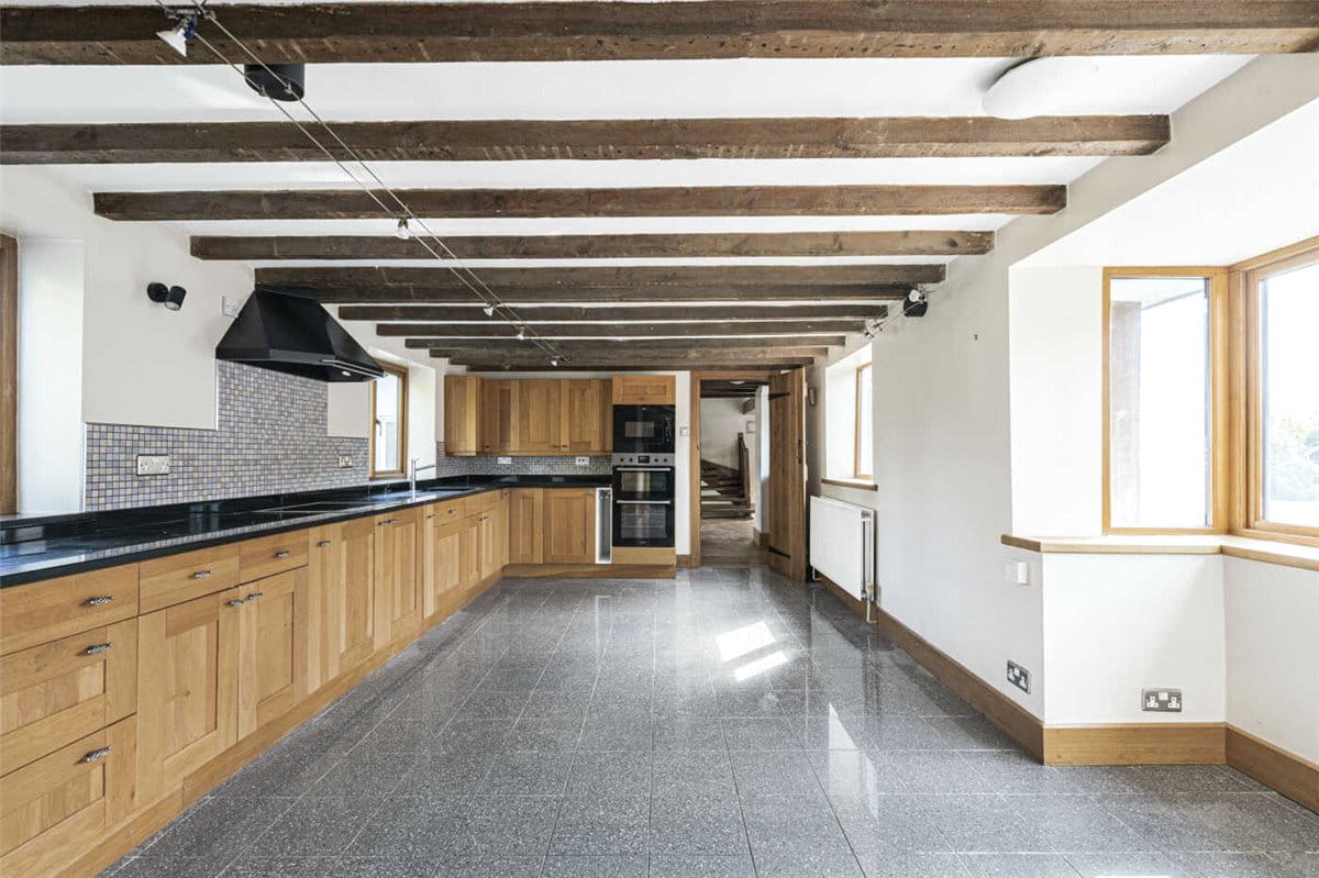 5 bedroom house, Shaw Lane, Kings Bromley DE13 - Let Agreed