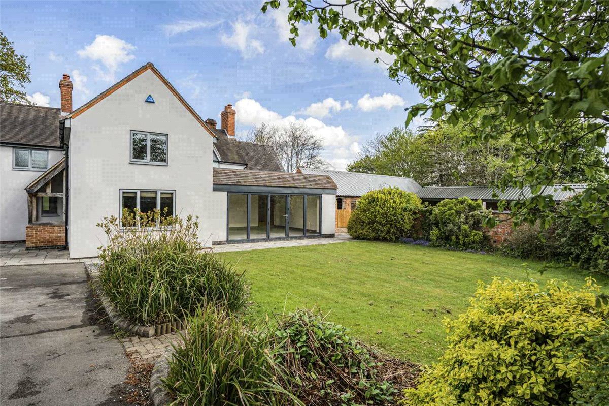 5 bedroom house, Shaw Lane, Kings Bromley DE13 - Let Agreed