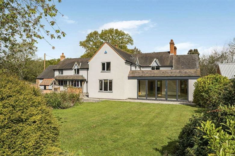 5 bedroom house, Shaw Lane, Kings Bromley DE13 - Let Agreed