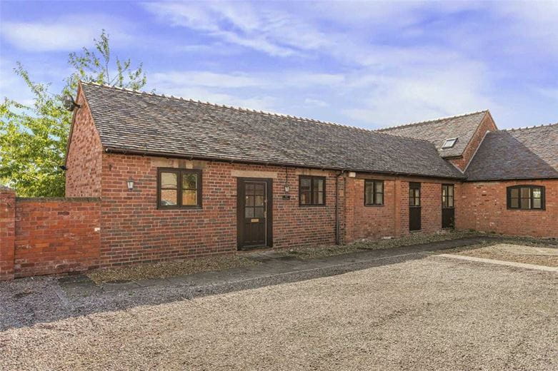 4 bedroom , Mount Farm Barns, Hopton ST18 - Let Agreed