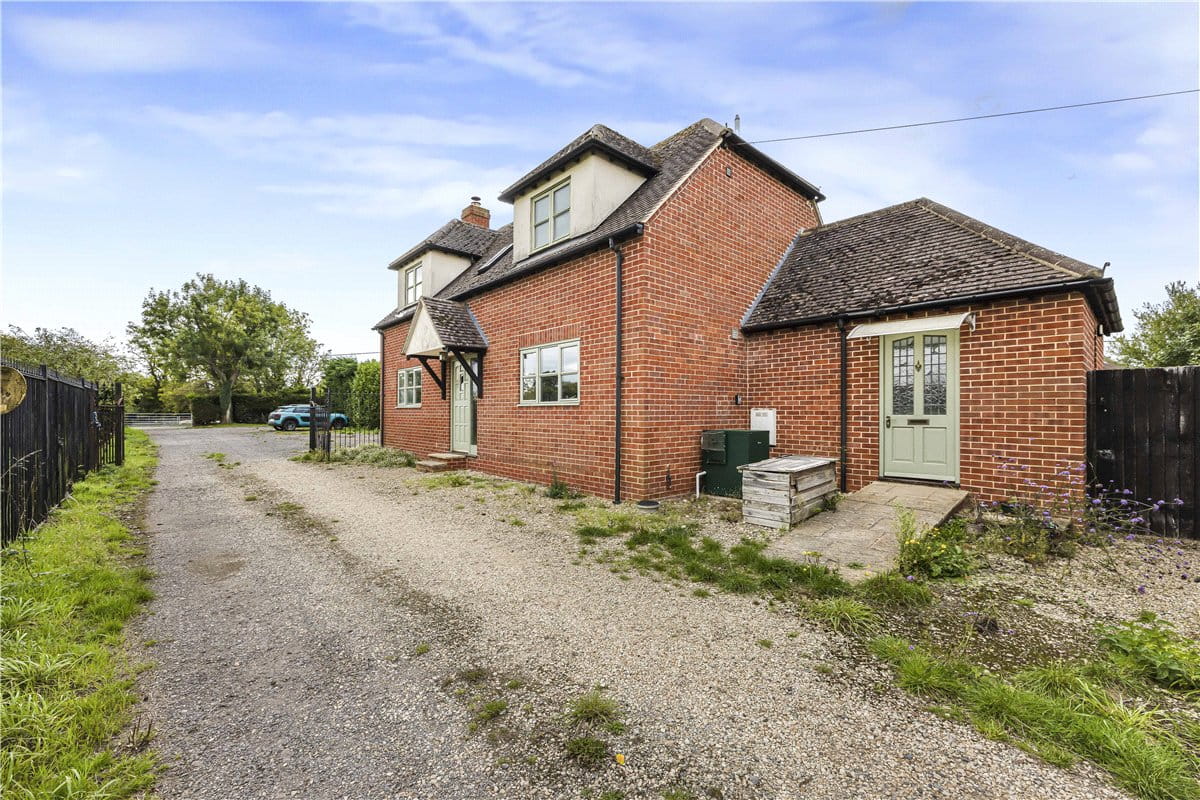 3 bedroom house, Edgeway Road, Marston OX3 - Let Agreed