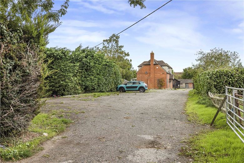 3 bedroom house, Edgeway Road, Marston OX3 - Let Agreed