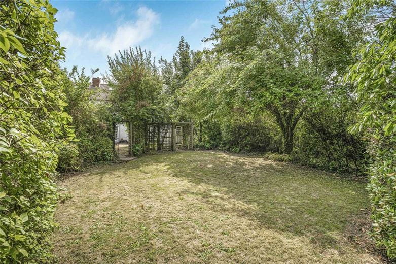 3 bedroom house, Crackley Crescent, Kenilworth CV8 - Let Agreed