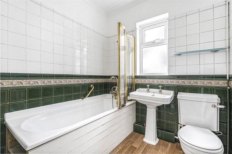 3 bedroom house, Crackley Crescent, Kenilworth CV8 - Let Agreed