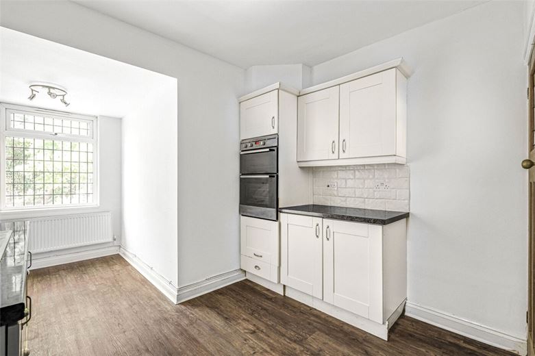 3 bedroom house, Crackley Crescent, Kenilworth CV8 - Let Agreed