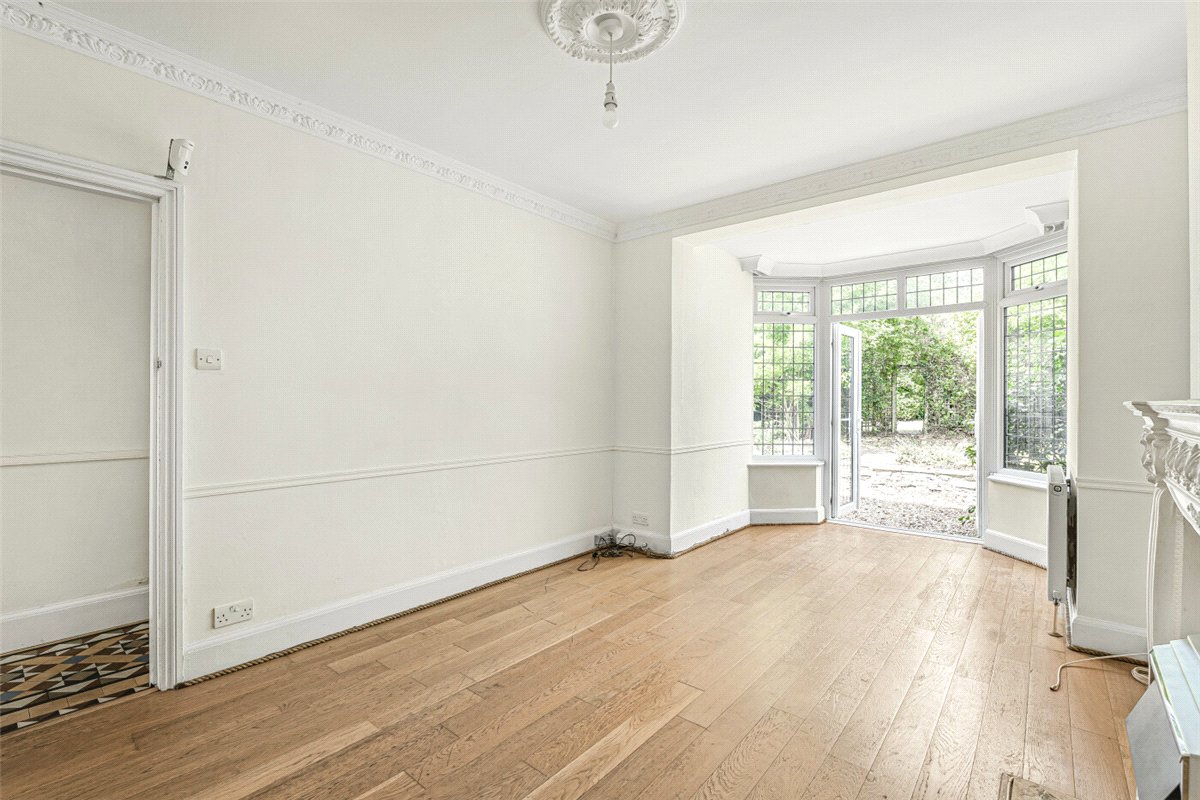 3 bedroom house, Crackley Crescent, Kenilworth CV8 - Let Agreed