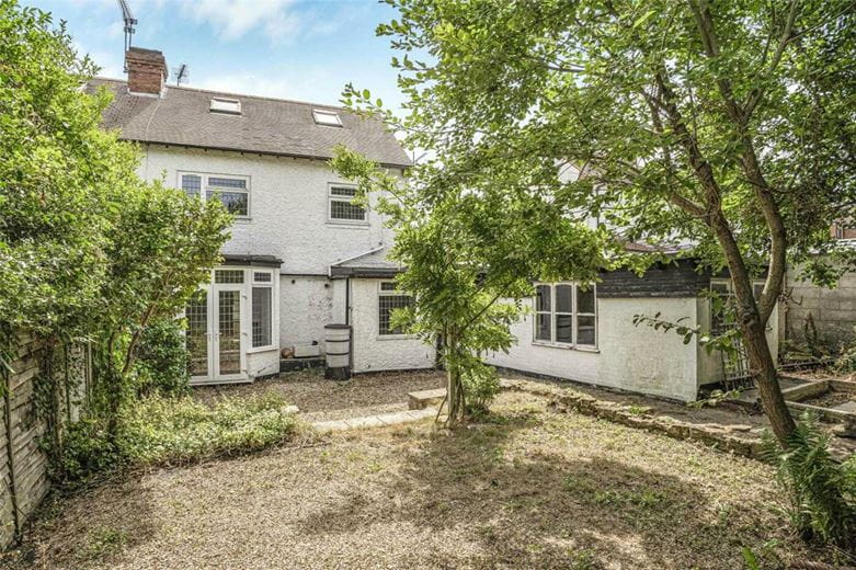 3 bedroom house, Crackley Crescent, Kenilworth CV8 - Let Agreed