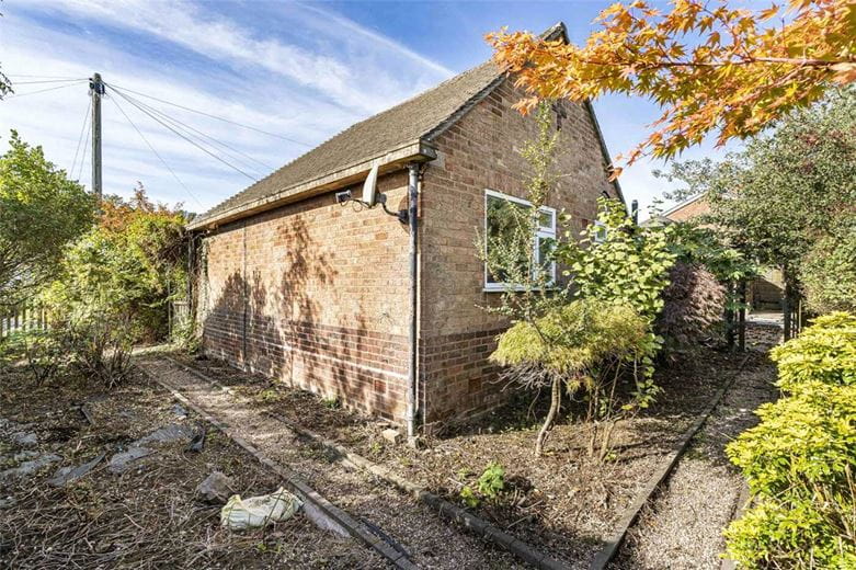 3 bedroom bungalow, Hodgetts Lane, Burton Green CV8 - Let Agreed