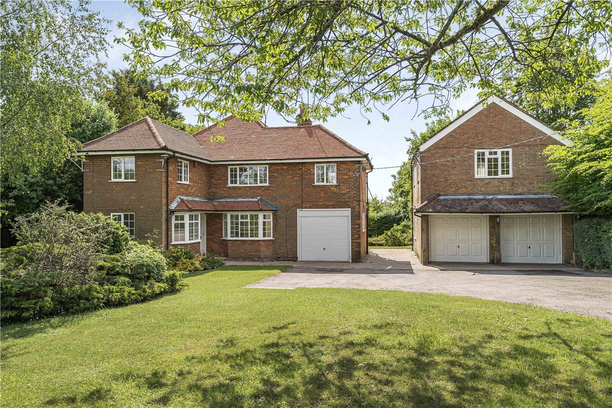 4 bedroom house, Bacombe Lane, Wendover HP22 - Let Agreed