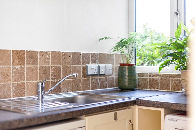 2 bedroom flat, Sunderland Avenue, Oxford OX2 - Available