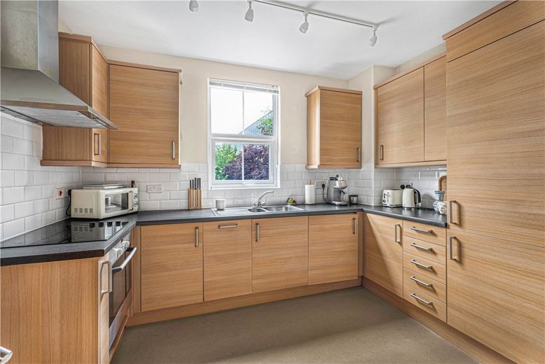 1 bedroom flat, Walton Crescent, Oxford OX1 - Let Agreed