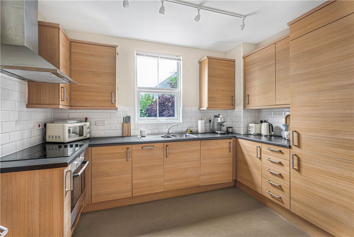 1 bedroom flat, Walton Crescent, Oxford OX1 - Let Agreed