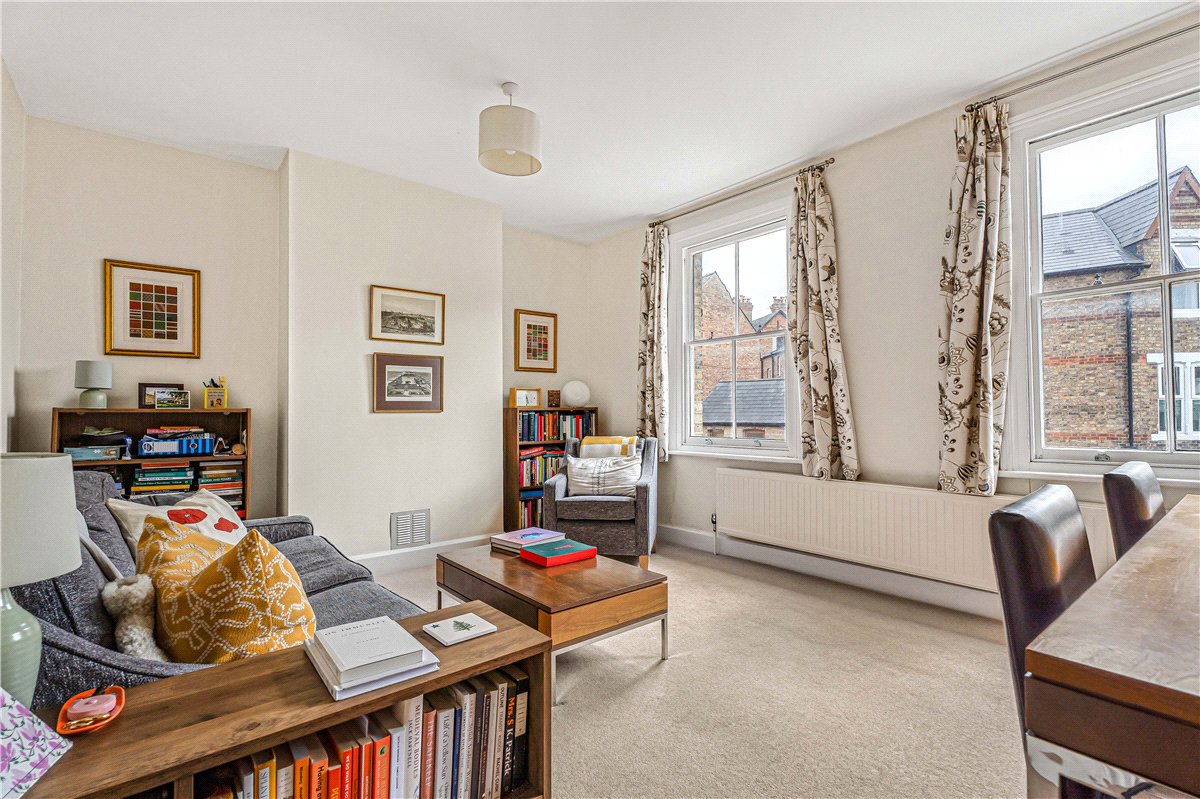 1 bedroom flat, Walton Crescent, Oxford OX1 - Let Agreed
