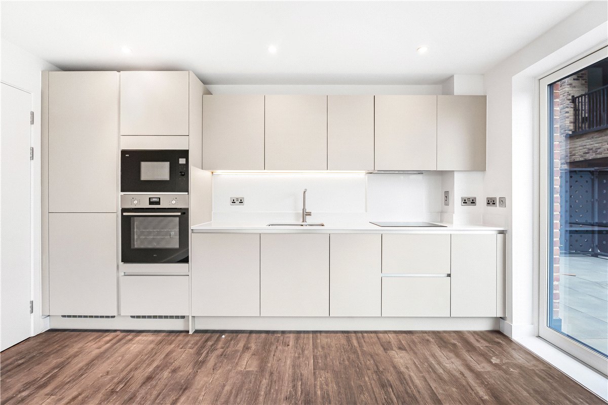 2 bedroom flat, Shillingford House, Munda Way OX2 - Available