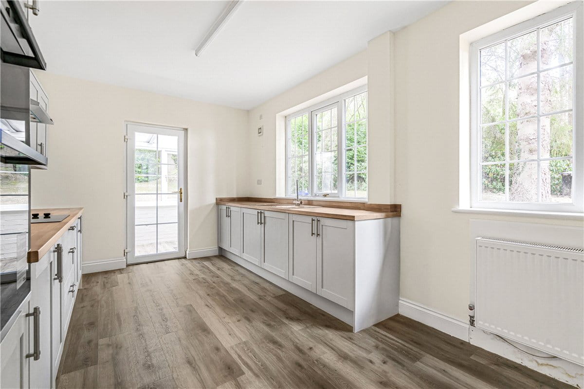 2 bedroom bungalow, Birch Tree Lane, Whitmore ST5 - Available