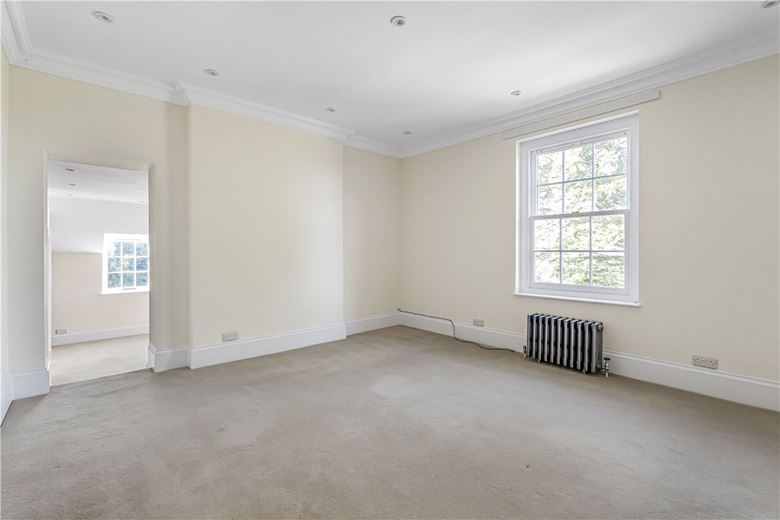 5 bedroom house, Darnford Lane, Lichfield WS14 - Available