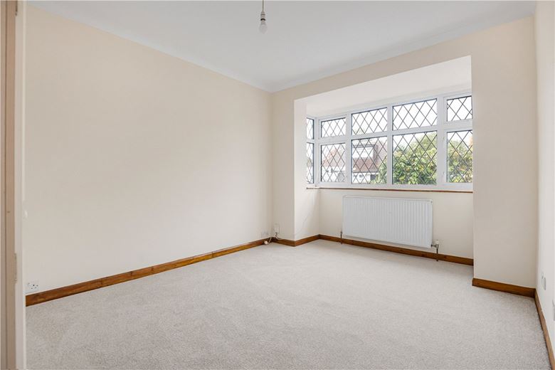 4 bedroom bungalow, The Greenway, Ickenham UB10 - Available