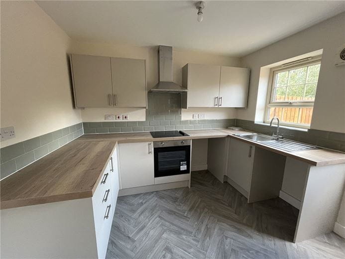 3 bedroom house, Comelybank Drive, Mexborough S64 - Available