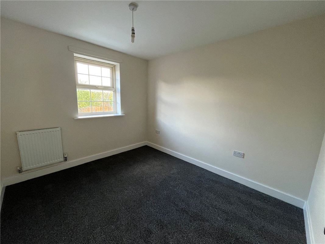 3 bedroom house, Comelybank Drive, Mexborough S64 - Available