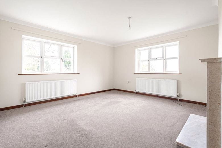 3 bedroom bungalow, Woodthorpe Road, Shuttlewood S44 - Let Agreed