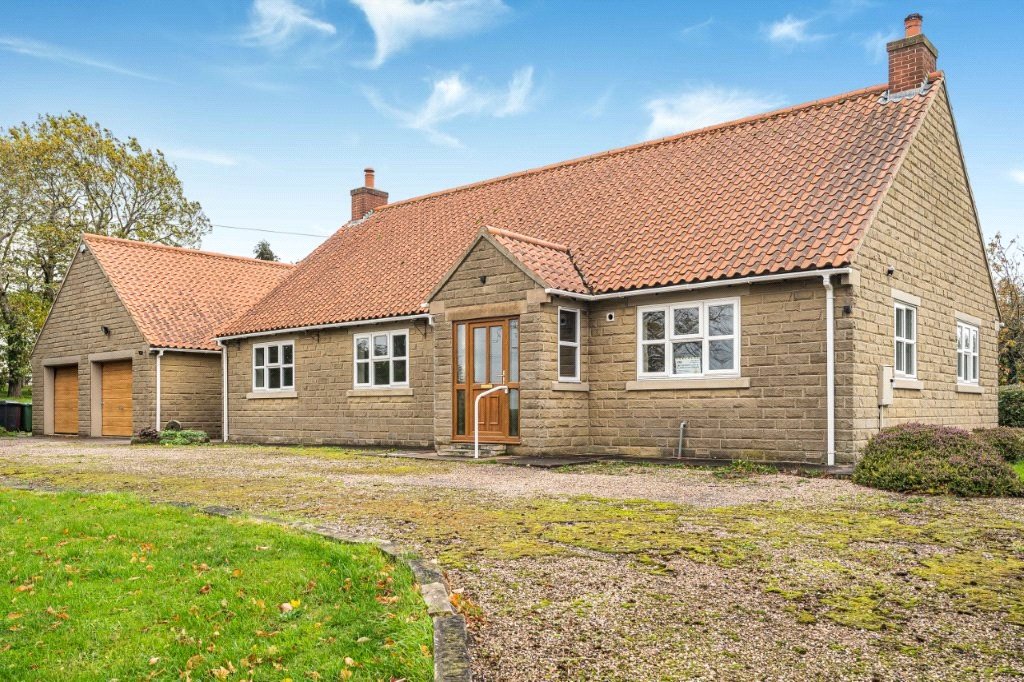 3 bedroom bungalow, Woodthorpe Road, Shuttlewood S44 - Let Agreed
