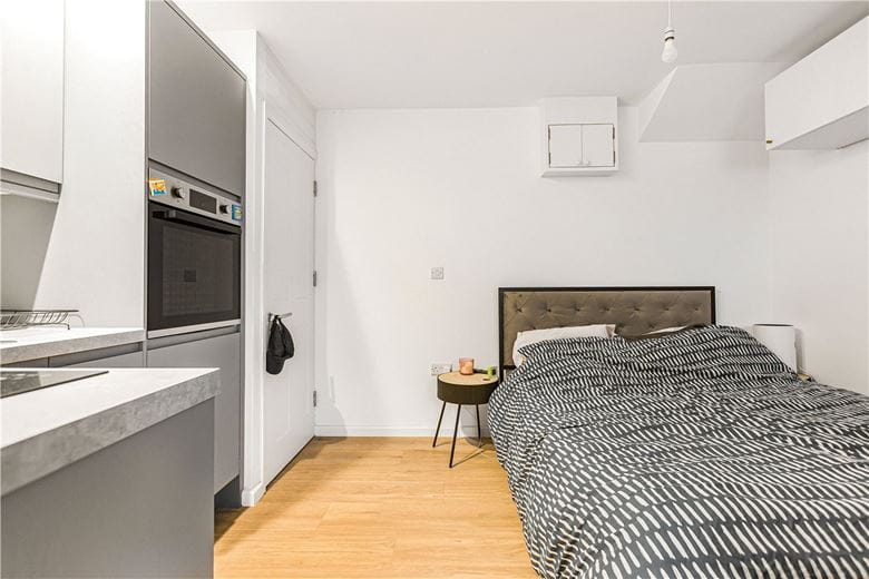 1 bedroom flat, The Flat, 37 Mill Street OX29 - Available