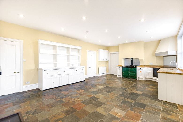 5 bedroom house, Clifton Road, Deddington OX15 - Let Agreed