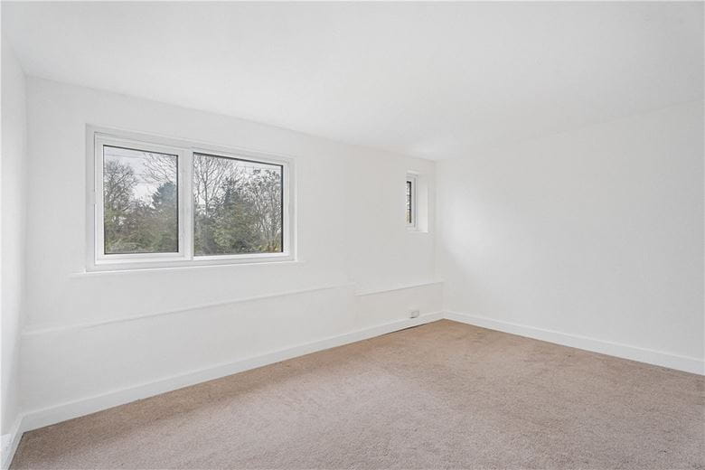 4 bedroom house, Frith Hill, South Heath HP16 - Available