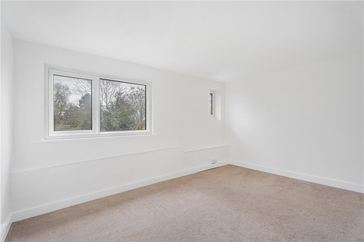 4 bedroom house, Frith Hill, South Heath HP16 - Available