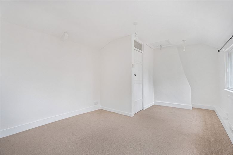 4 bedroom house, Frith Hill, South Heath HP16 - Available