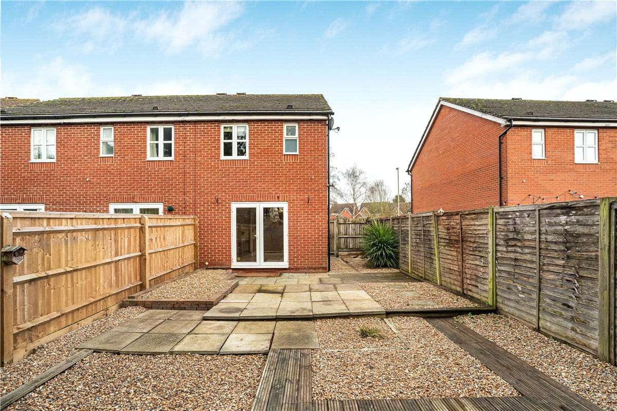 2 bedroom house, Hamilton Close, Bicester OX26 - Available